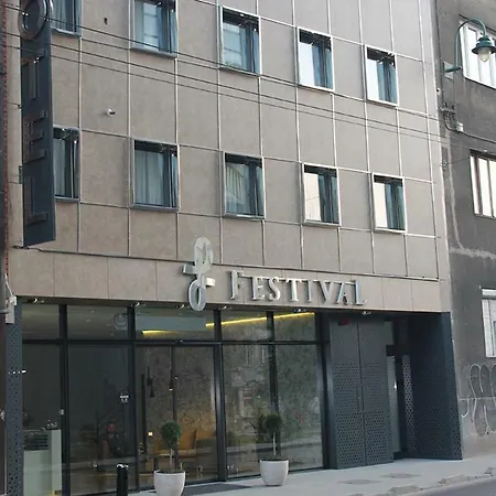 Festival 4*